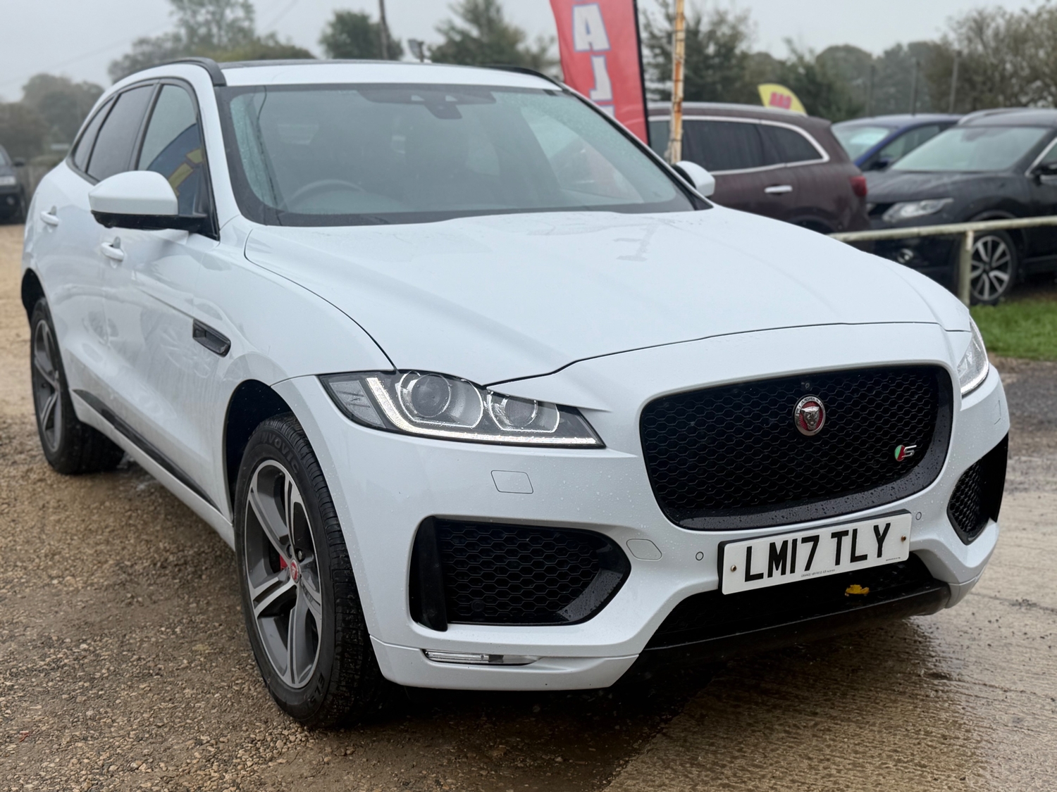 Jaguar F-Pace Burford