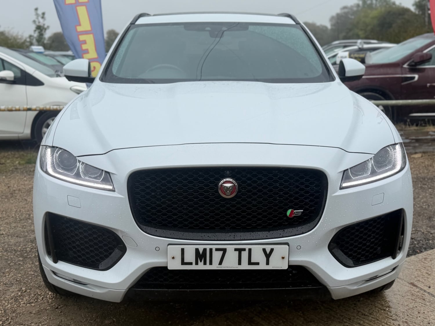 Jaguar F-Pace 2017 - Cars in Burford
