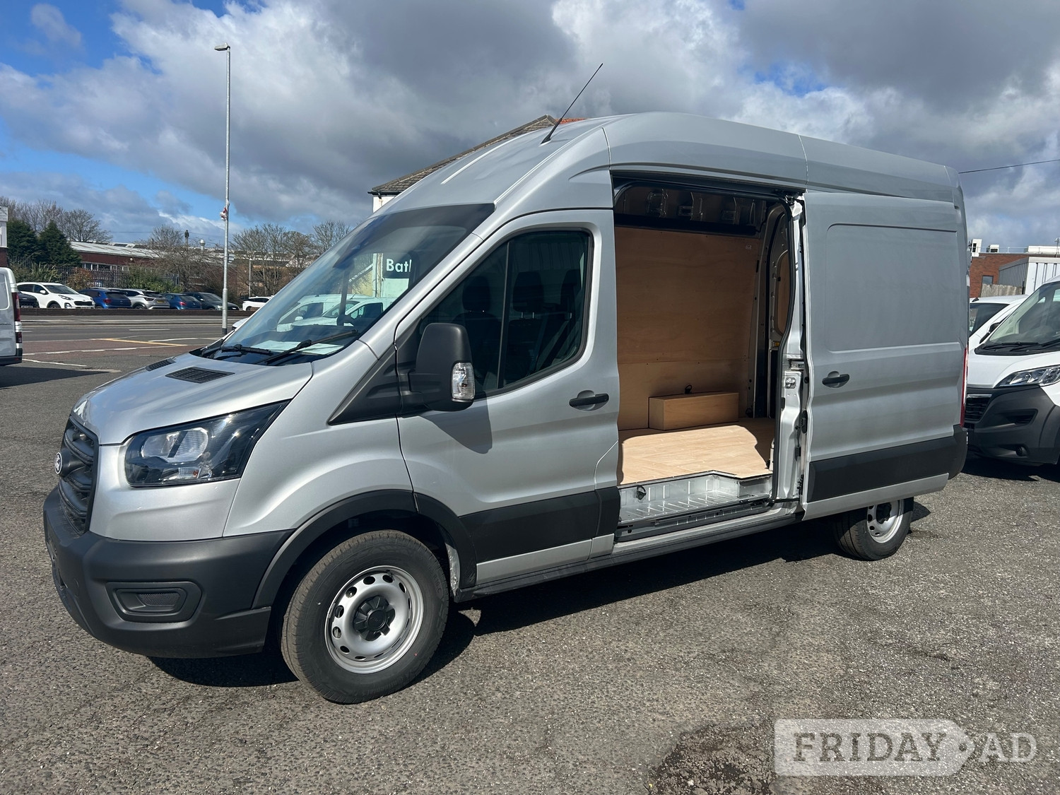 Ford Transit 2026 - Vans & Commercial Vehicles