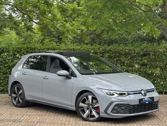 Volkswagen Golf 2024