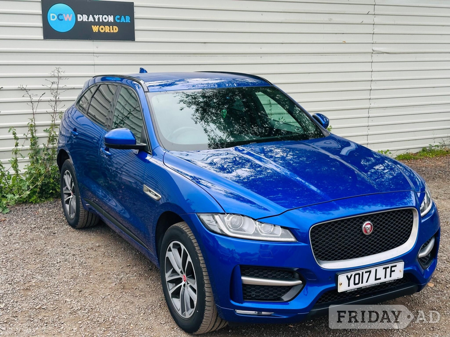 Jaguar F-Pace 2017 - Cars
