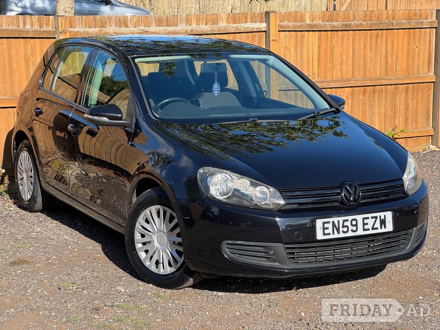 Volkswagen Golf 2010 - Cars