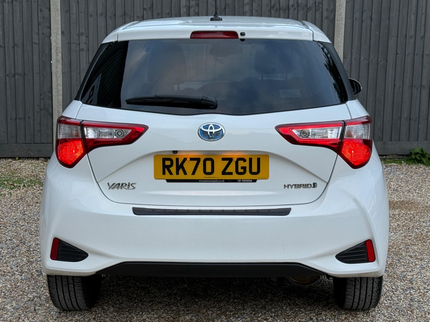 Toyota Yaris 2020 - Cars in Crowthorne