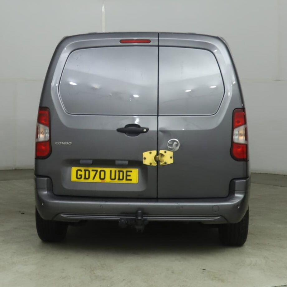 [ berth ]Vauxhall Combo