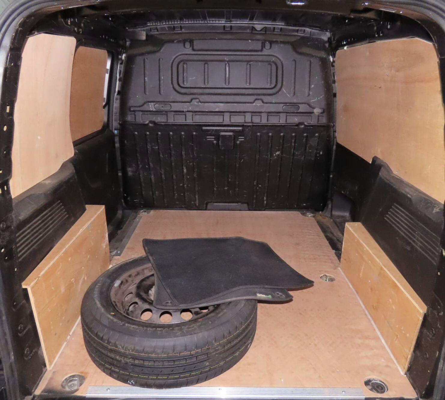 Vauxhall Combo 2021 - Vans & Commercial Vehicles in Hillingdon