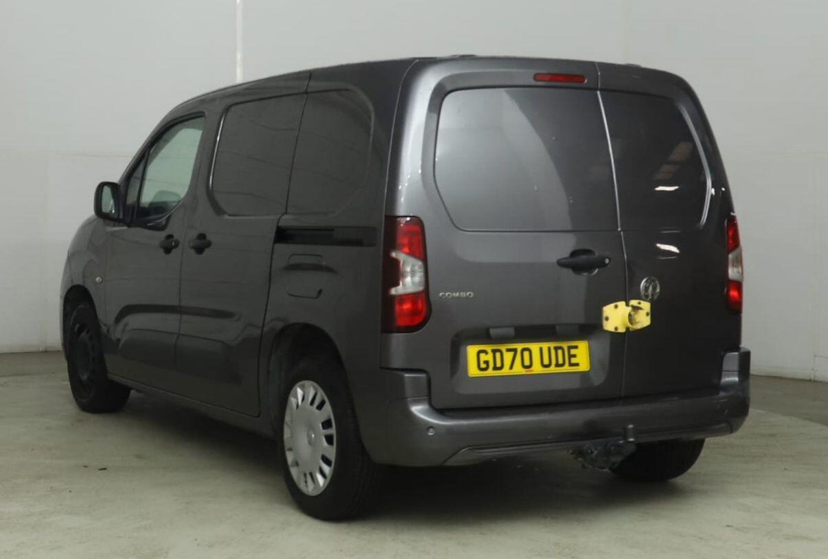 Vauxhall Combo 2021 - Vans & Commercial Vehicles