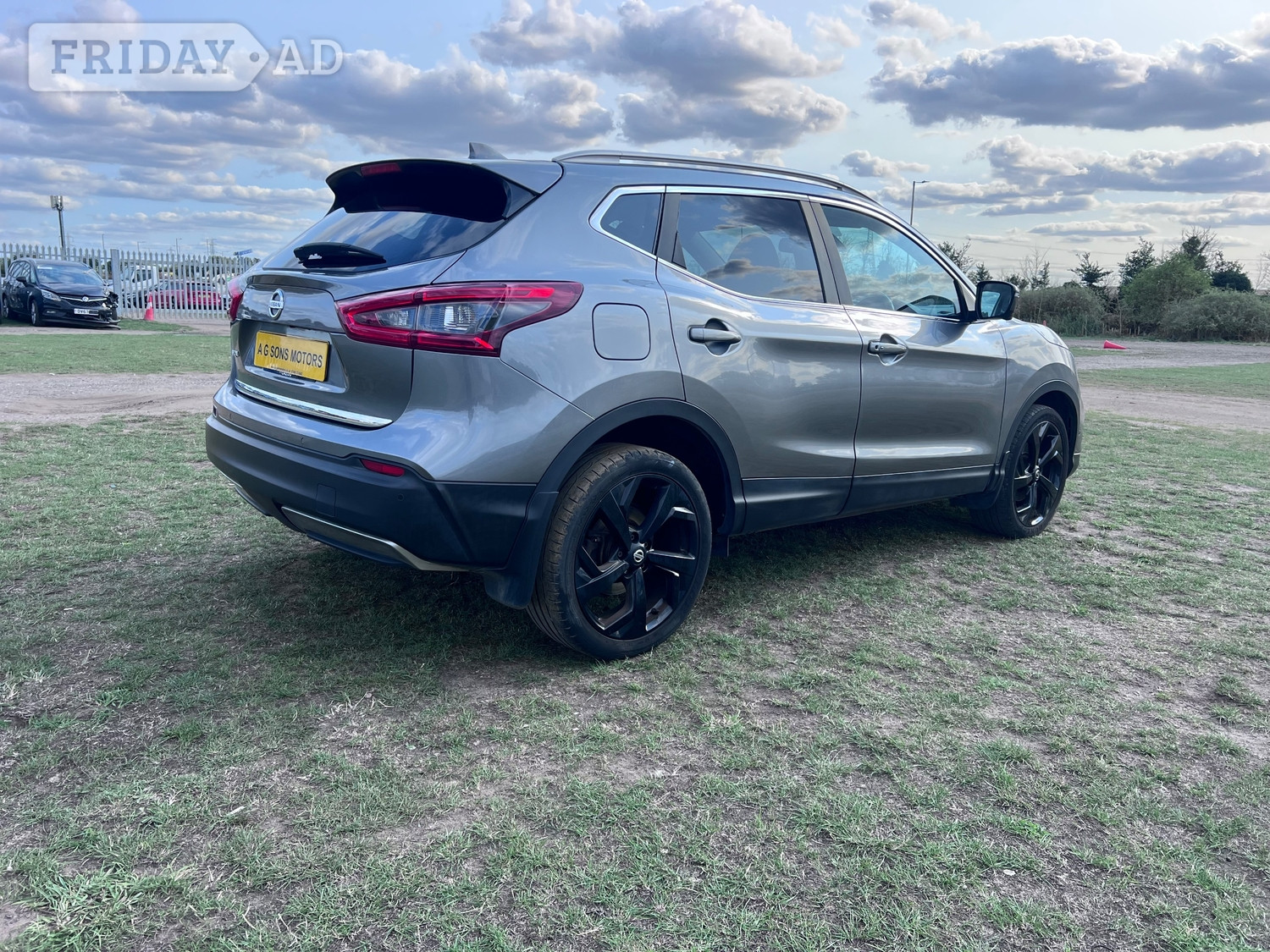 Nissan Qashqai 2017 - Cars in Havering