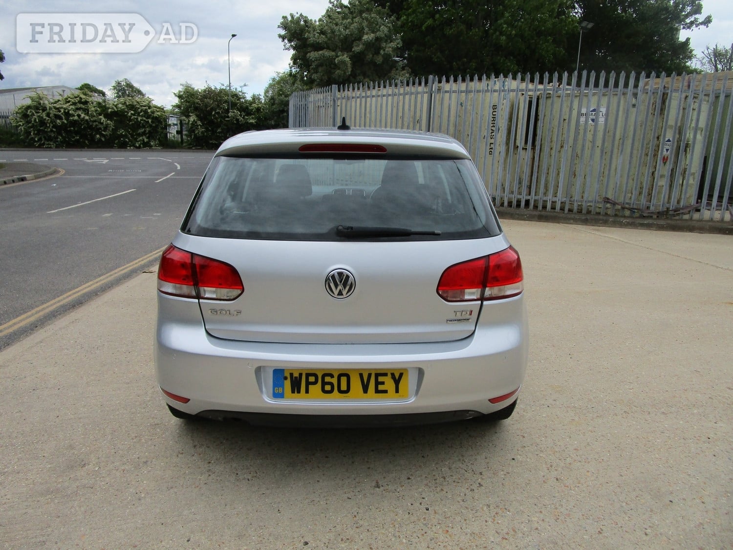 Volkswagen Golf 2011 - Cars