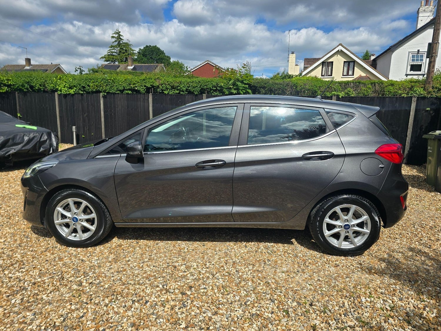[ berth ]Ford Fiesta
