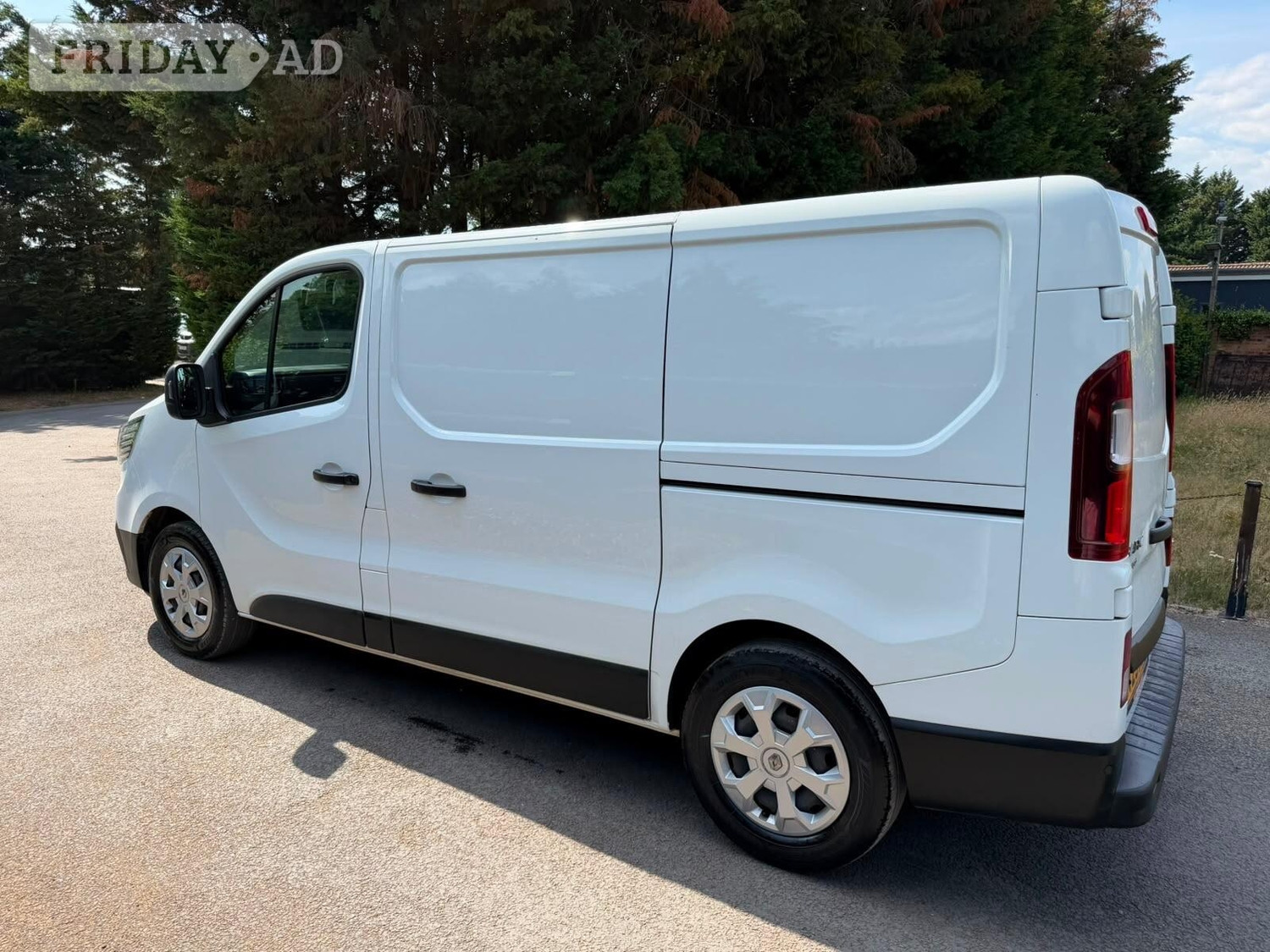 Renault Trafic 2023 - Vans & Commercial Vehicles