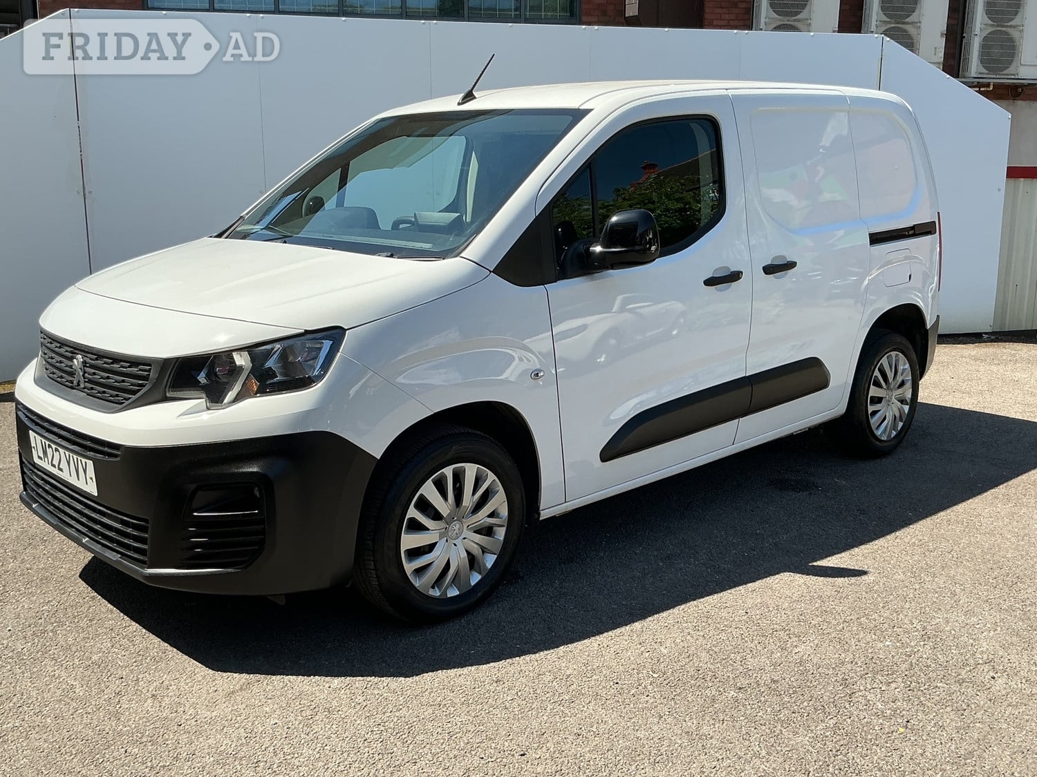 [ berth ]Peugeot Partner