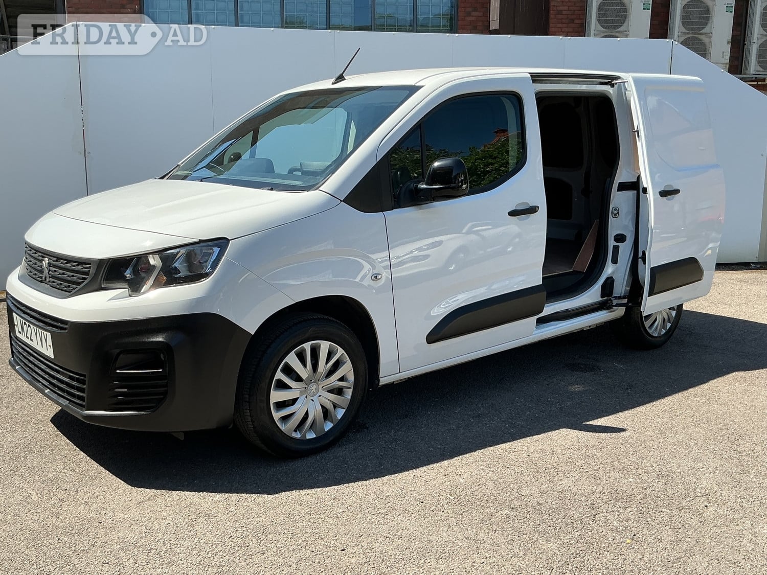 Peugeot Partner 2022 - Vans & Commercial Vehicles in Porth