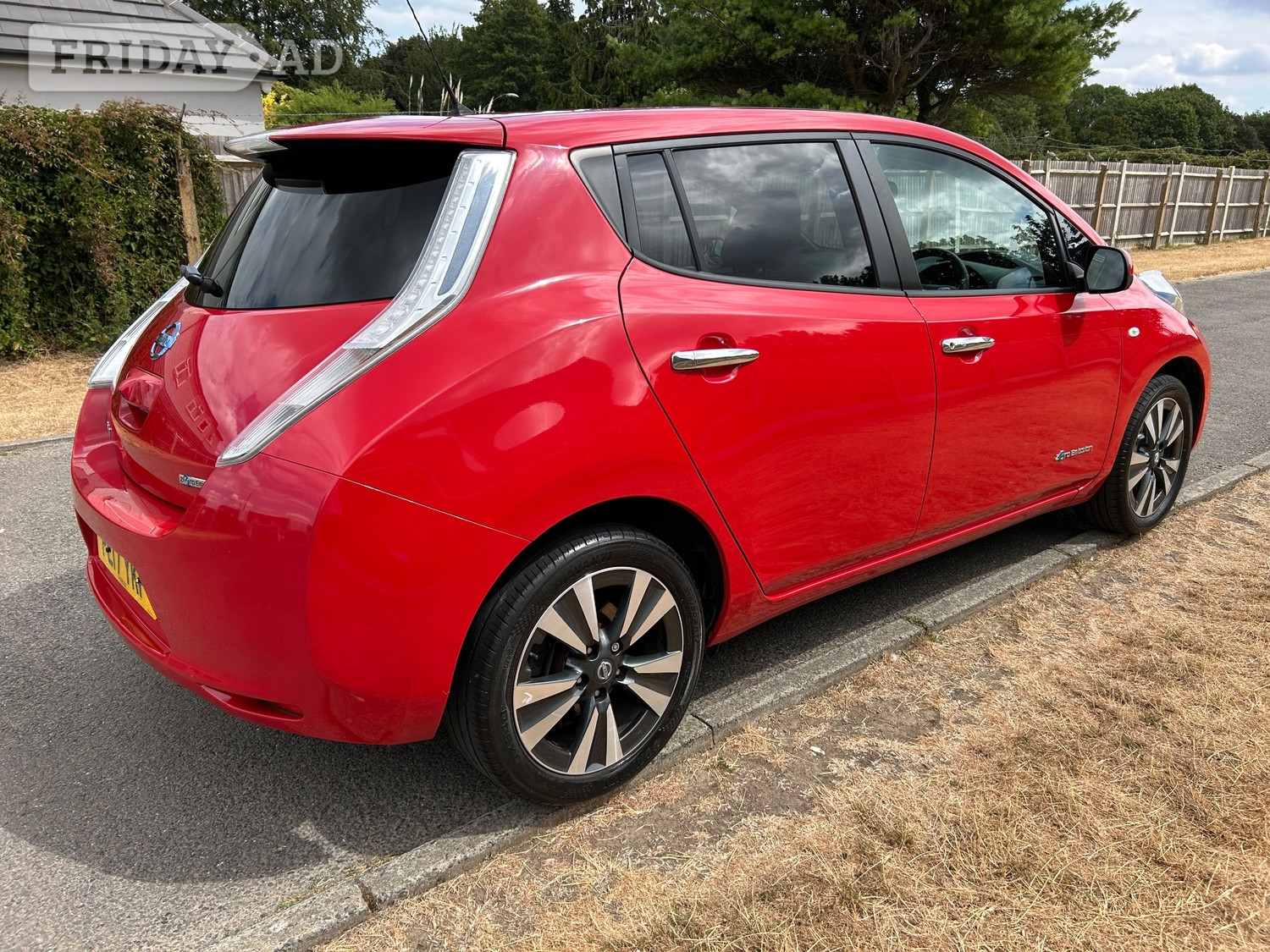 [ berth ]Nissan LEAF