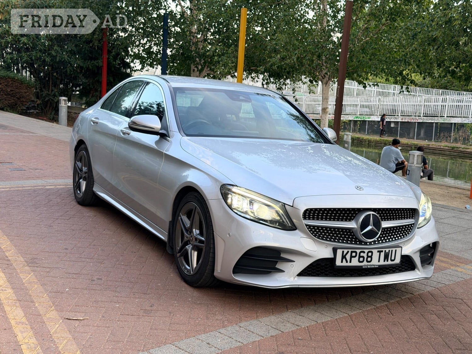 [ berth ]Mercedes-Benz C Class