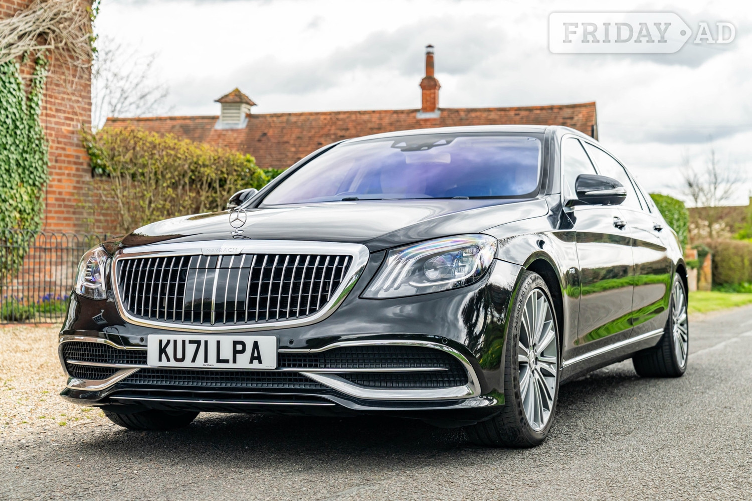 [ berth ]Mercedes-Benz Maybach S Class