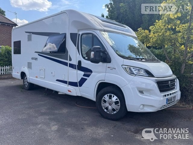Swift Escape 674 Kingston Bagpuize