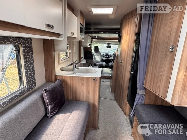 Swift Escape 674 2018 for sale - Motorhomes & Caravans in Kingston Bagpuize
