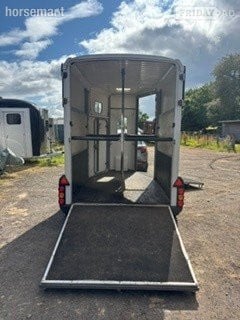 Ifor Williams HB506  Horse Trailer - Trailers & Horseboxes
