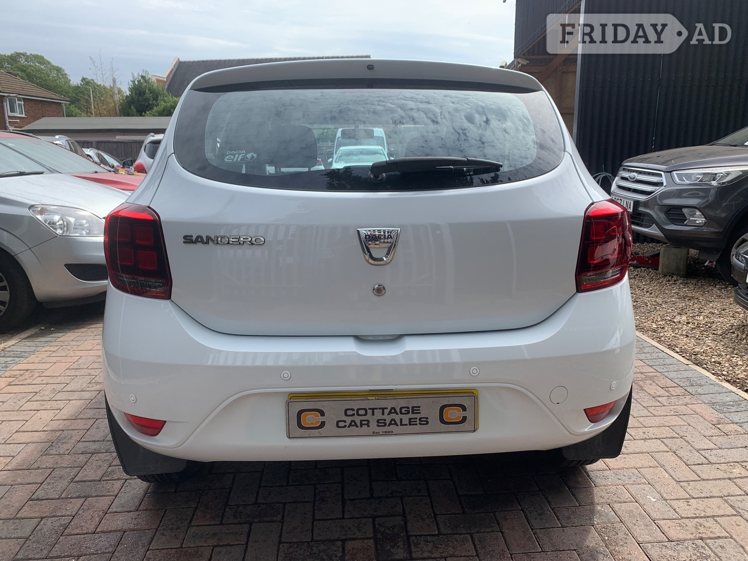 [ berth ]Dacia Sandero