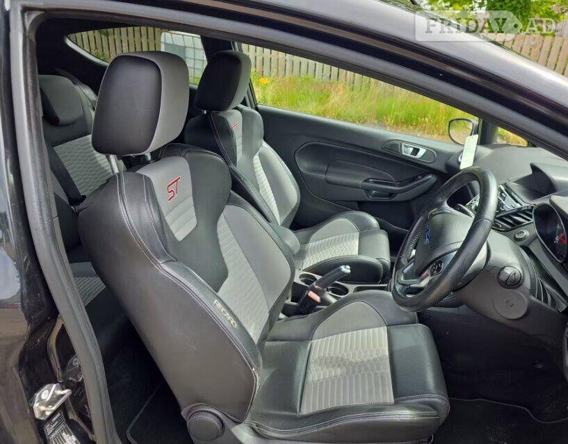 Ford Fiesta 2015 - Cars
