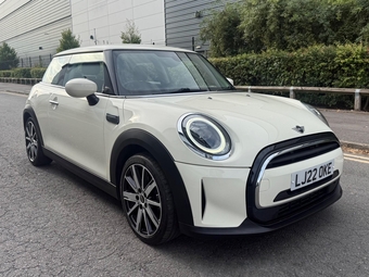 Mini Hatch 2022