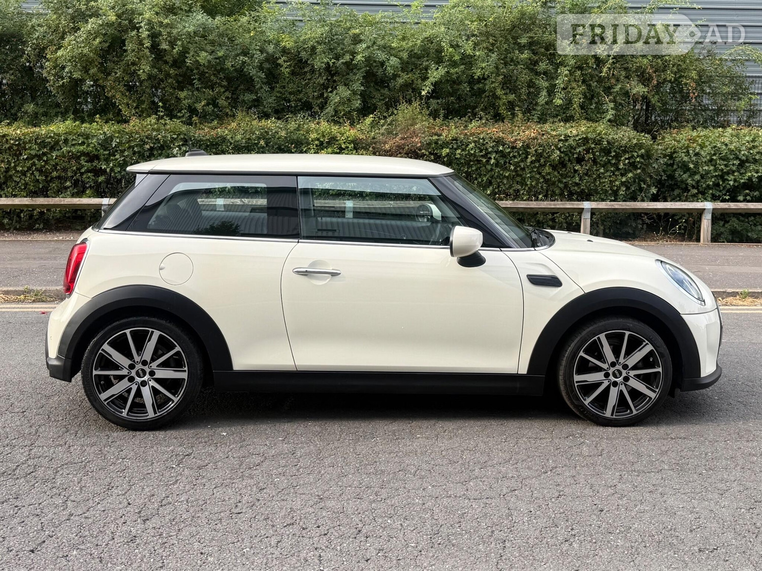Mini Hatch 2022 - Cars