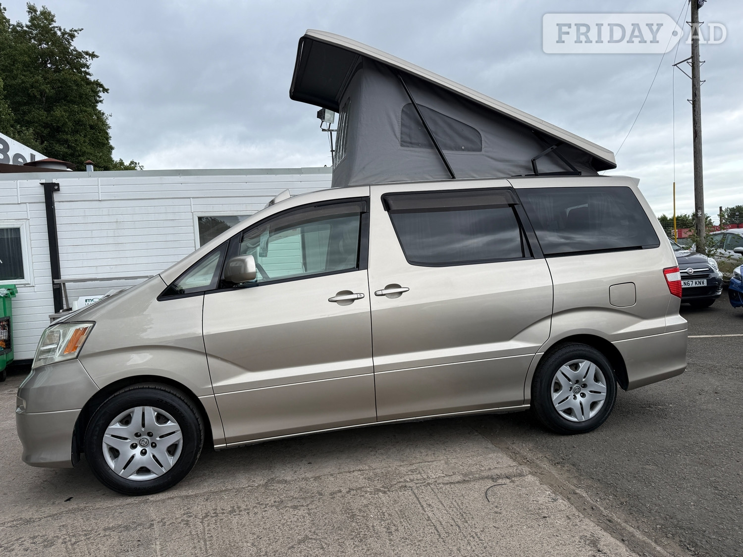 Toyota Alphard 2004 - Motorhomes & Caravans in Glasgow
