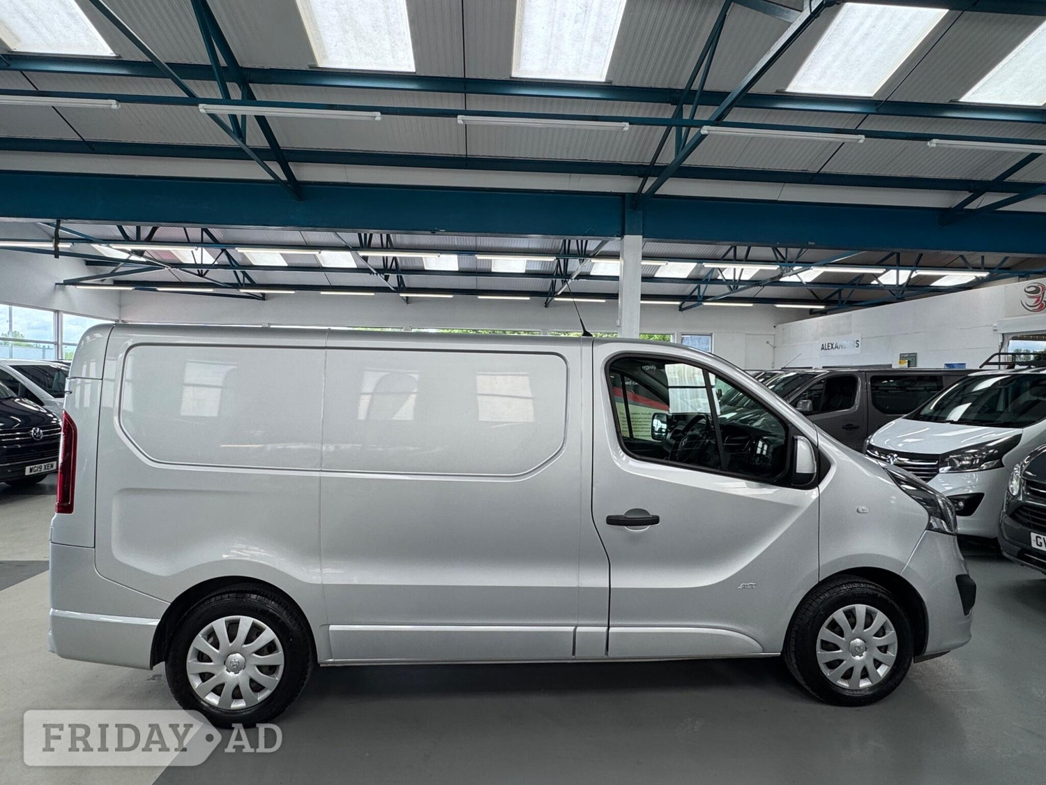 Vauxhall Vivaro 2017 - Vans & Commercial Vehicles in Bolton