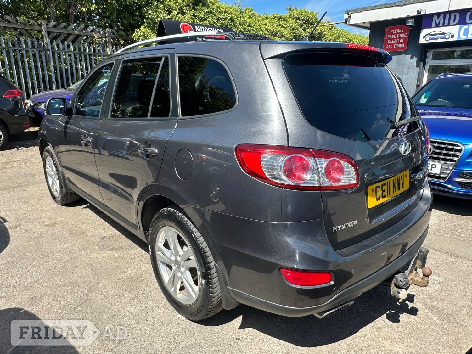 Hyundai Santa Fe 2011 - Cars