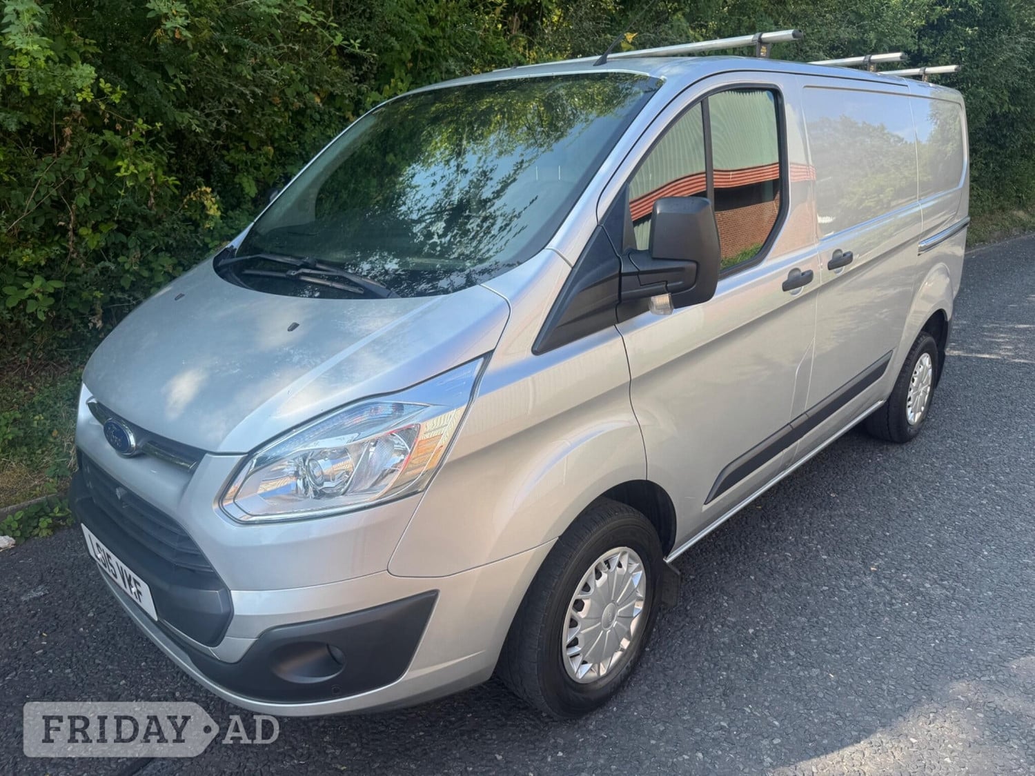 [ berth ]Ford Transit Custom