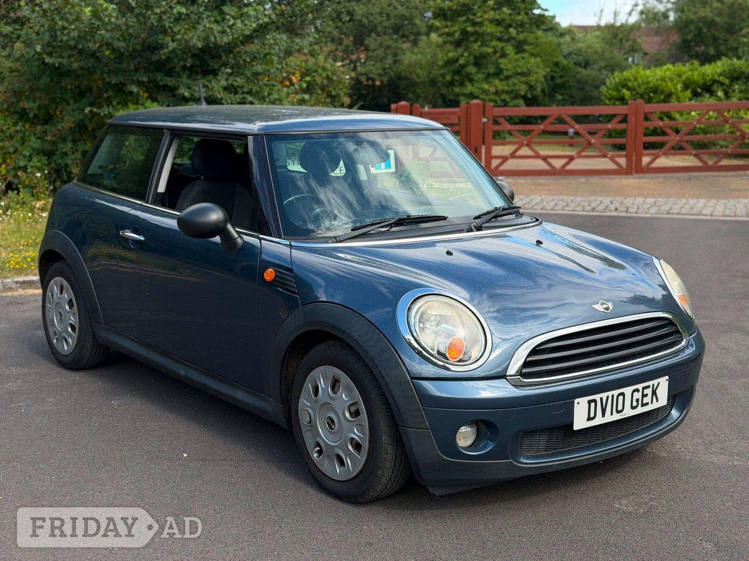 Mini Hatch 2010 in Aldershot