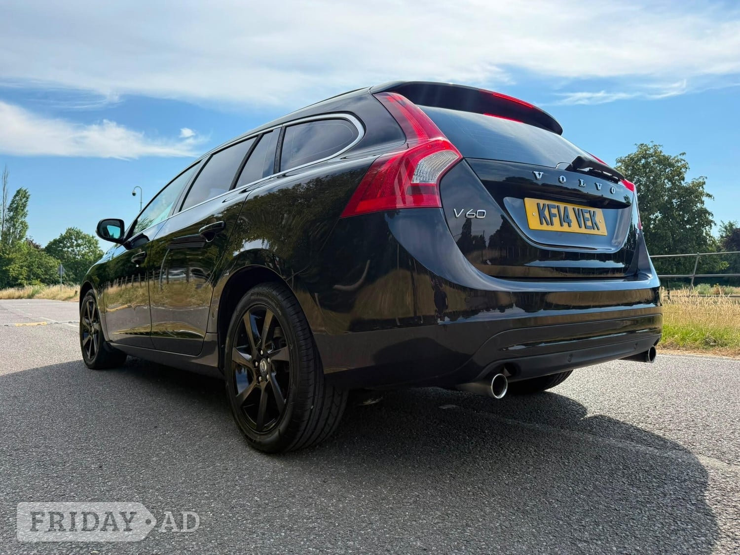 Volvo V60 2014 - Cars in Hayes
