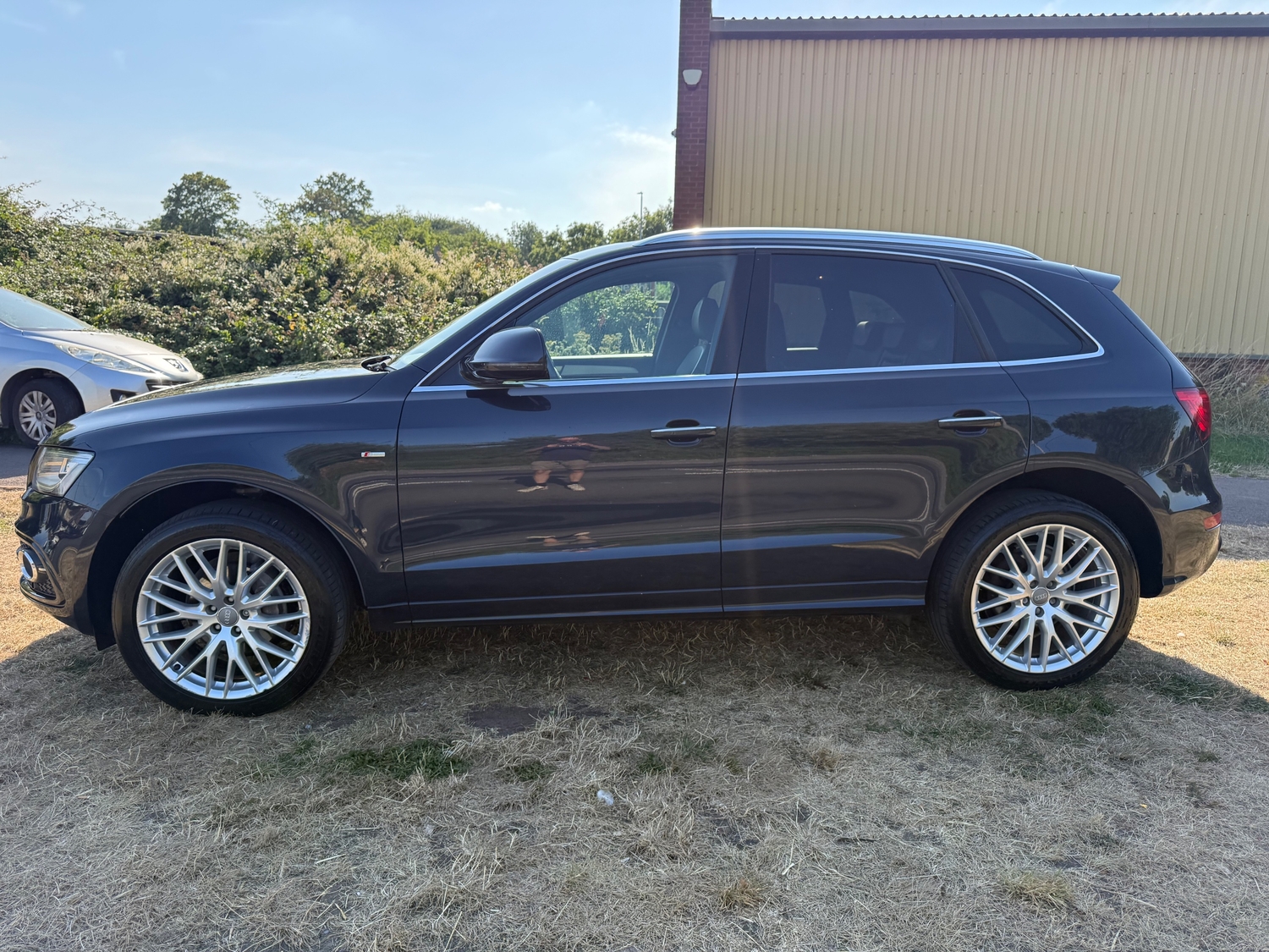 Audi Q5 2016 - Cars