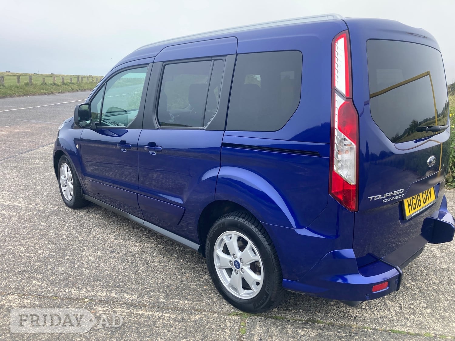Ford Tourneo Connect 2018 - Cars in Shoreham-By-Sea