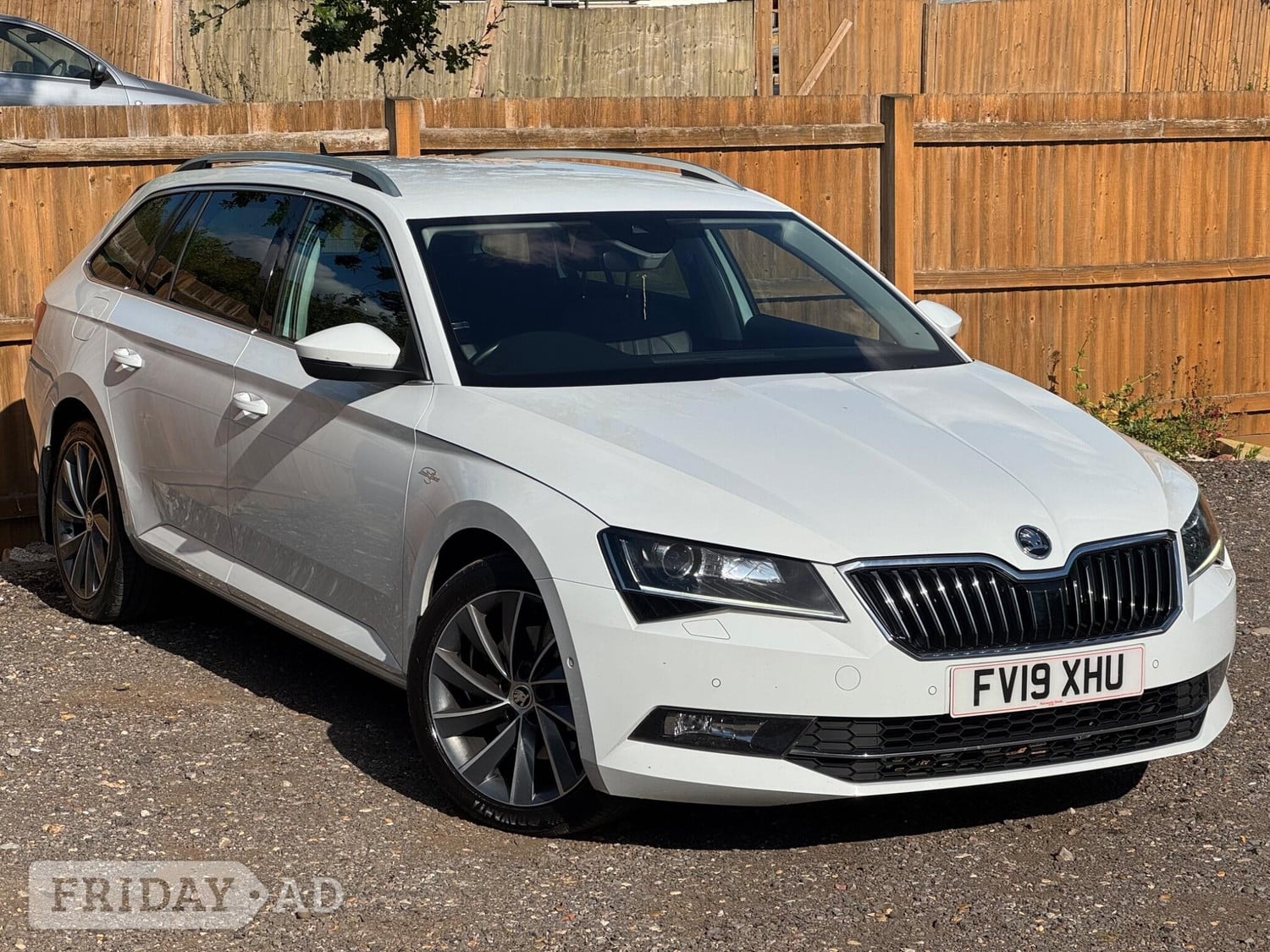 Skoda Superb 2019 in St. Albans