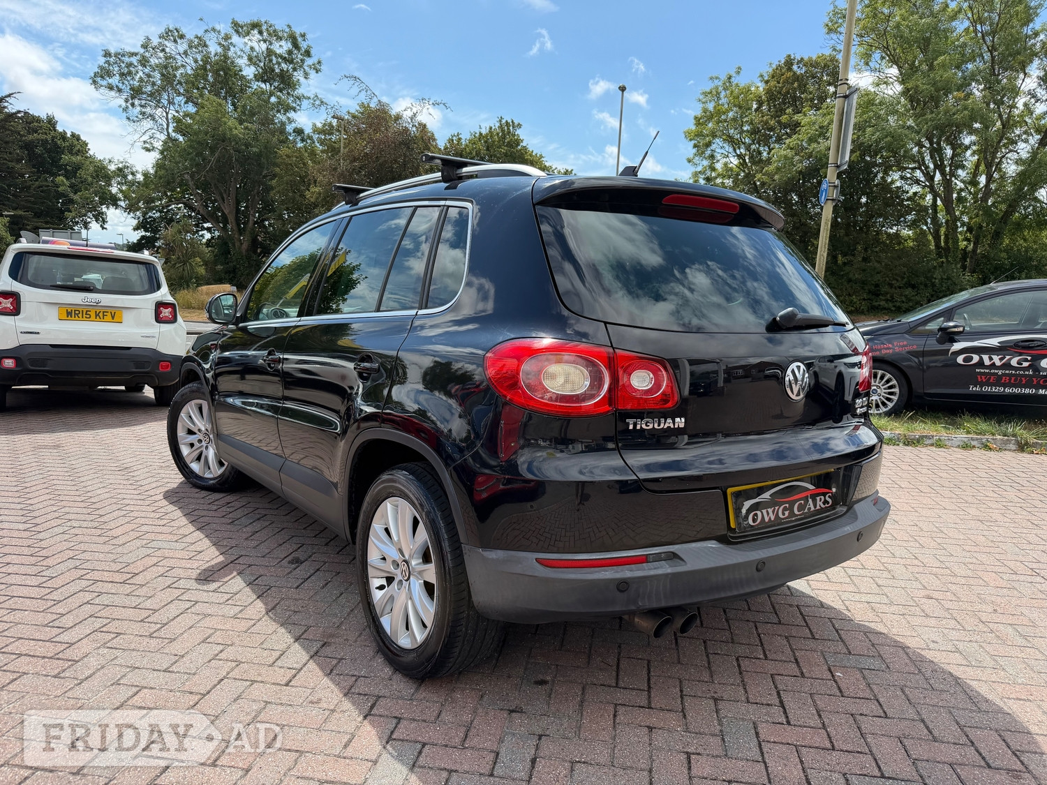 Volkswagen Tiguan 2010 - Cars