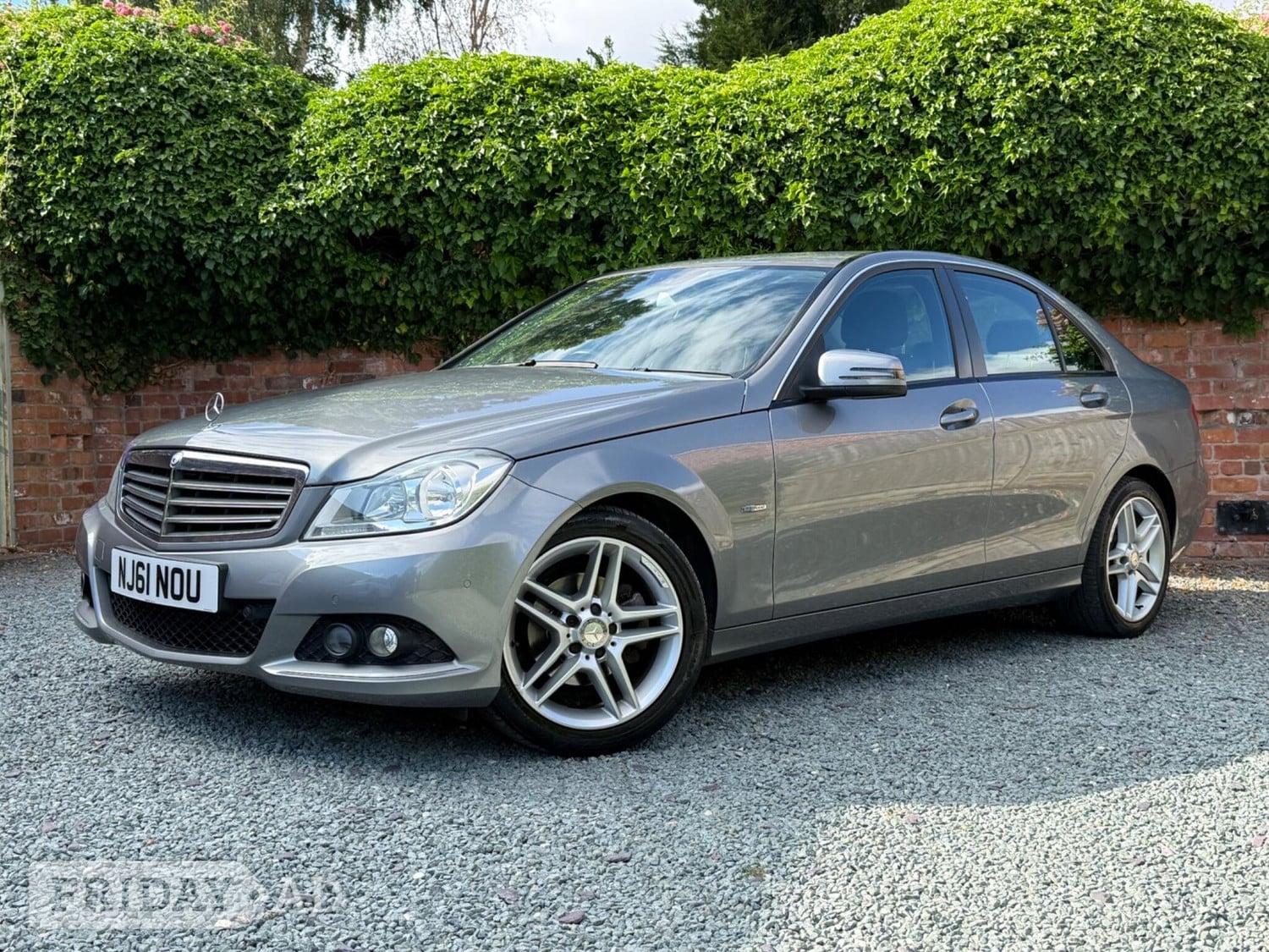 [ berth ]Mercedes-Benz C Class