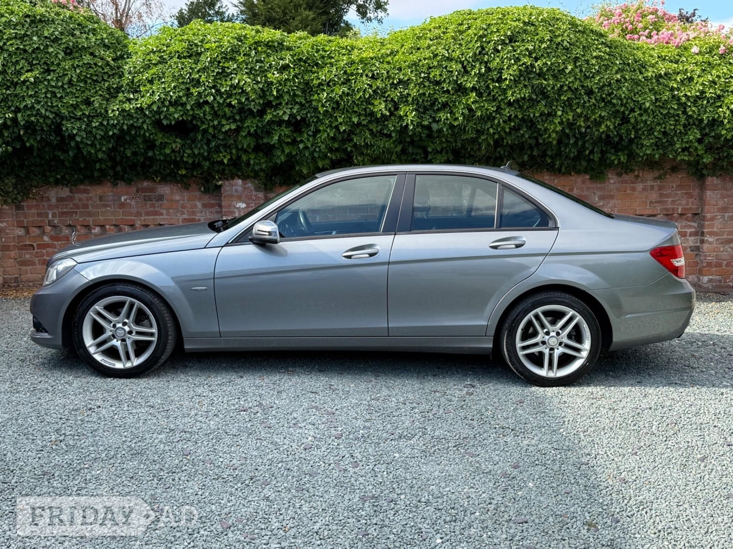 Mercedes-Benz C Class 2011 - Cars in Newark