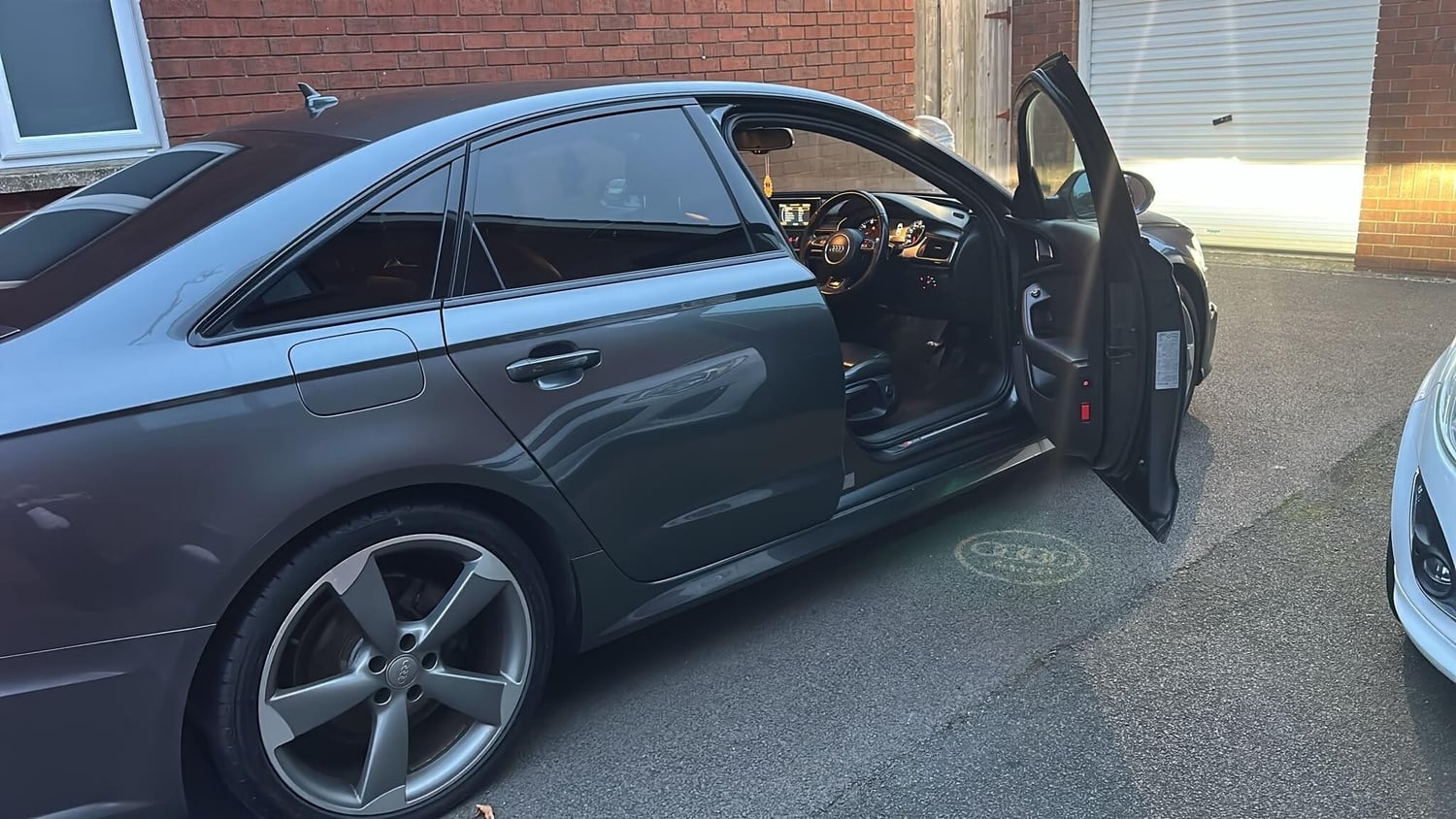 Audi A6 Saloon 2015 - Cars