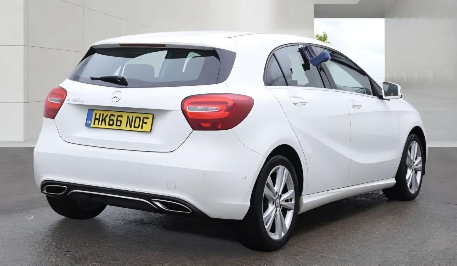 [ berth ]Mercedes-Benz A Class