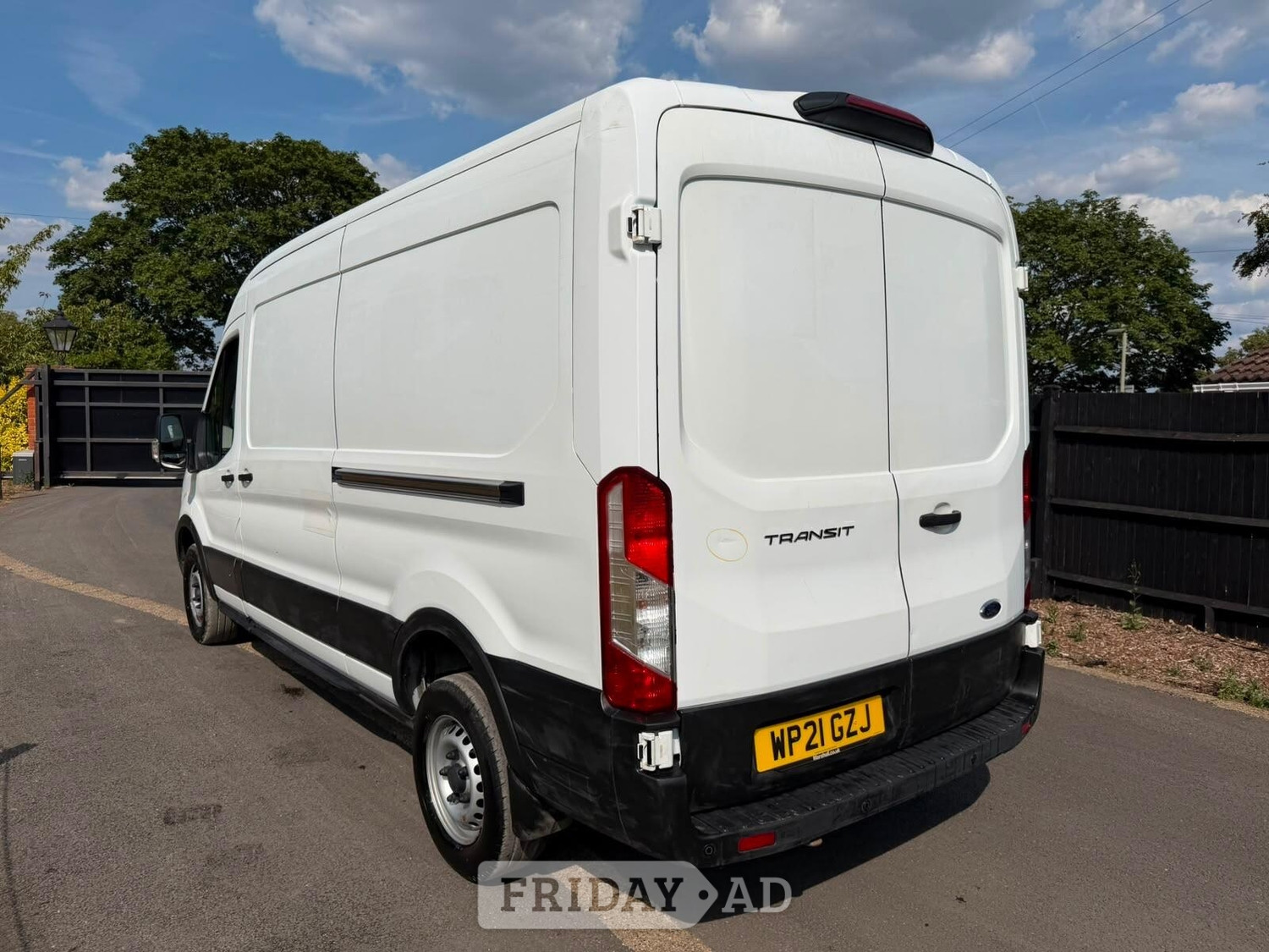 Ford Transit 2021 - Vans & Commercial Vehicles in Addlestone