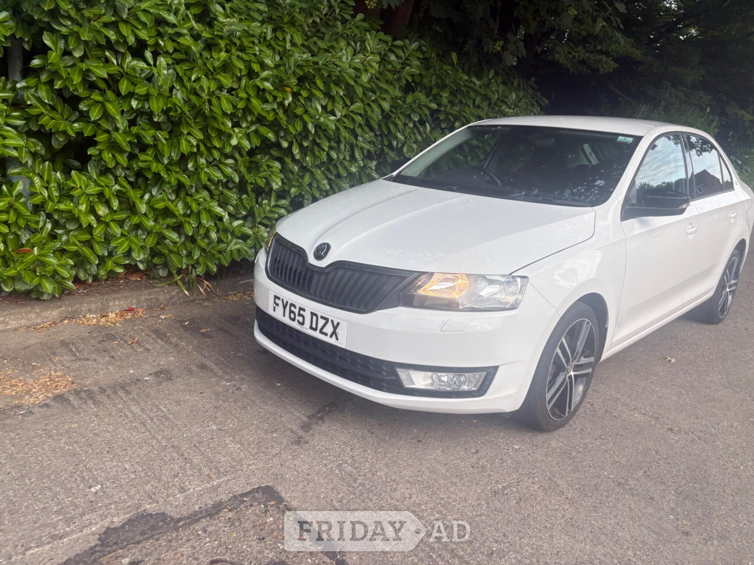 Skoda Rapid 2015 - Cars