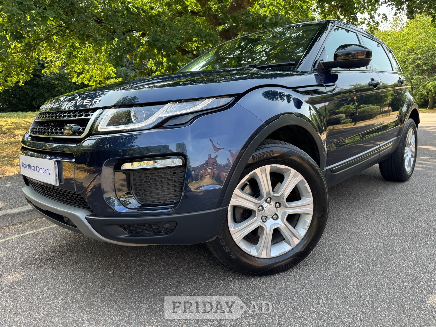 [ berth ]Land Rover Range Rover Evoque