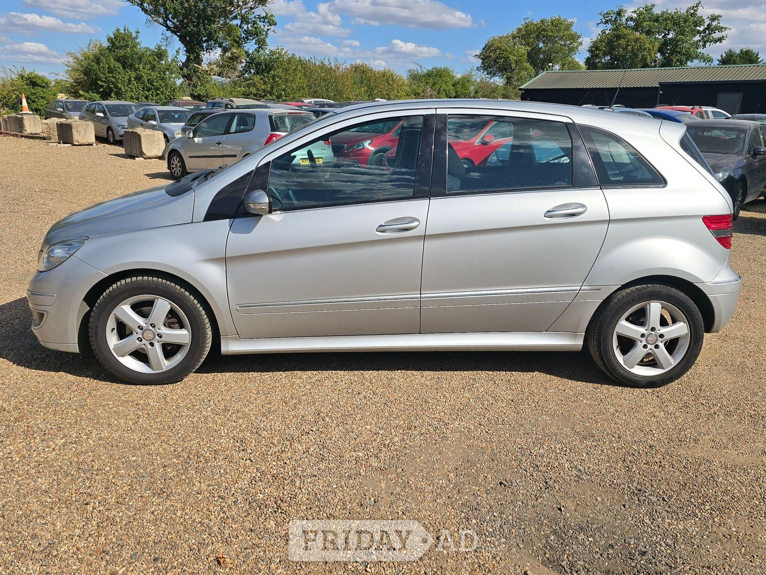 [ berth ]Mercedes-Benz B Class