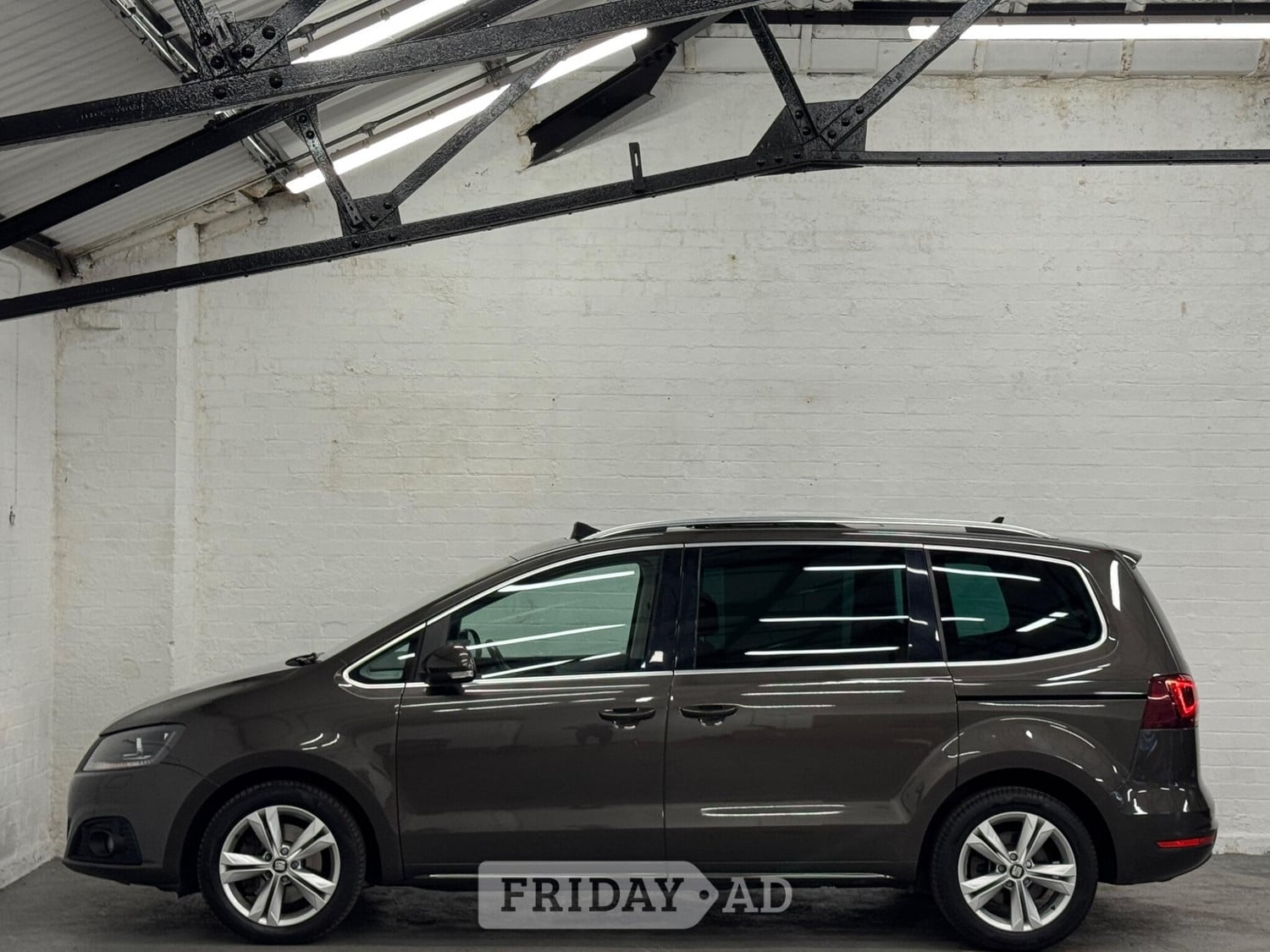 [ berth ]SEAT Alhambra