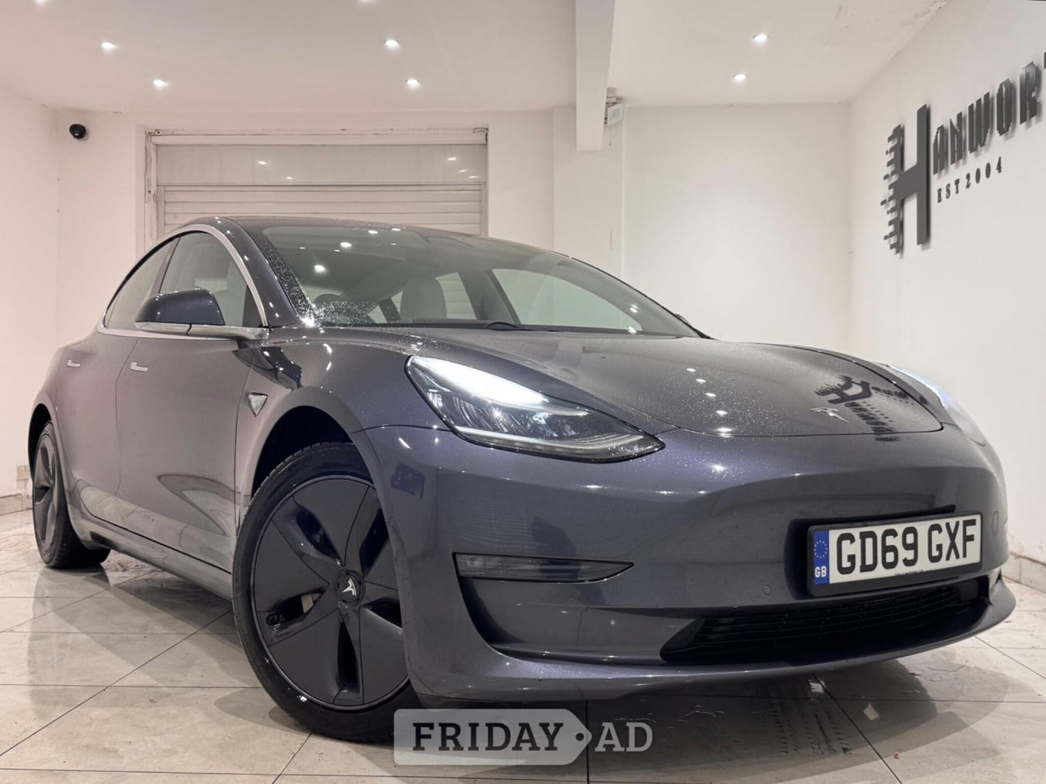 Tesla Model 3 2019 in Hounslow