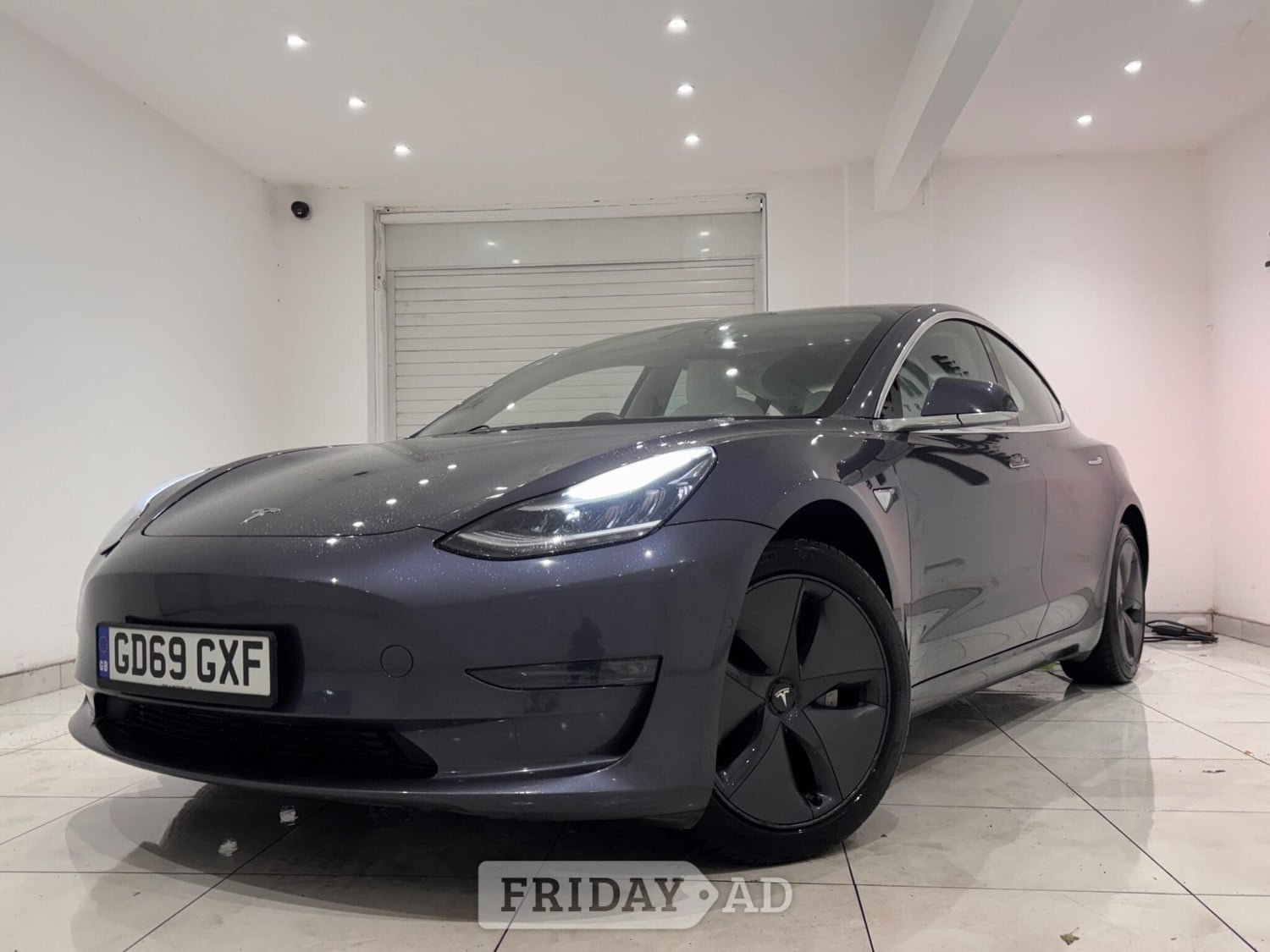 Tesla Model 3 2019 - Cars in Hounslow