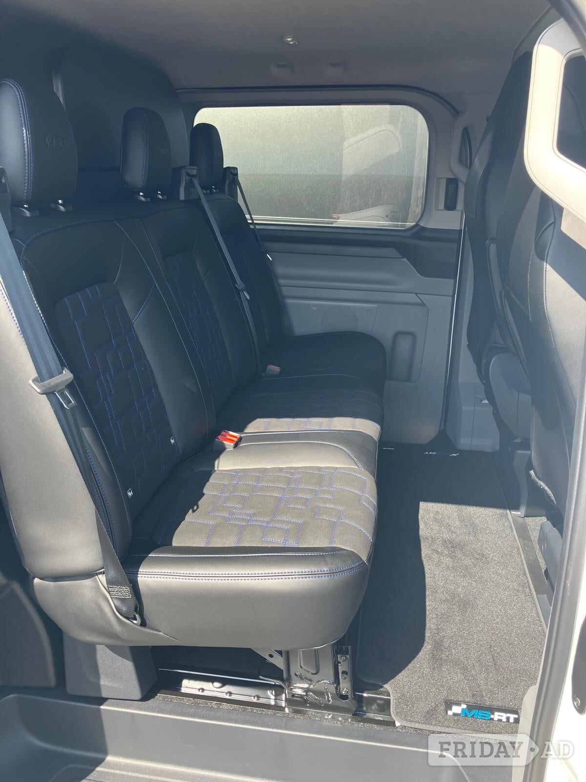 Ford Transit Custom 2026 - Vans & Commercial Vehicles