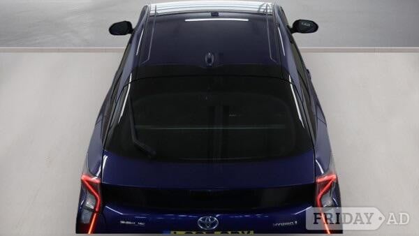 Toyota Prius 2018 - Cars in Hillingdon