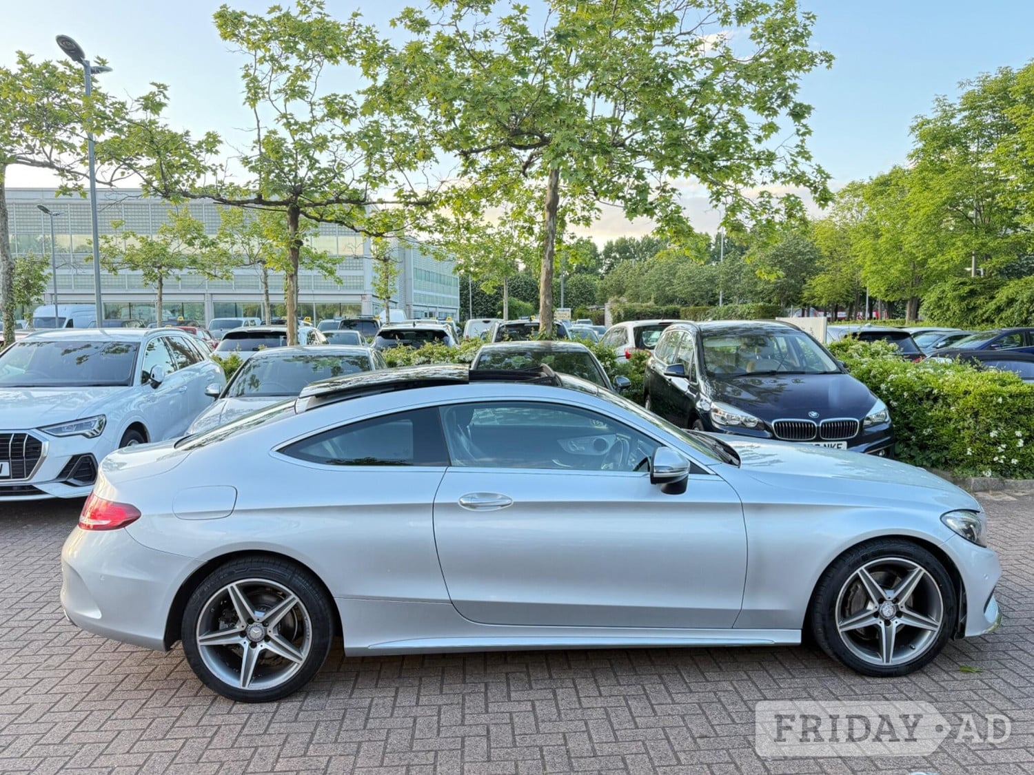 [ berth ]Mercedes-Benz C Class